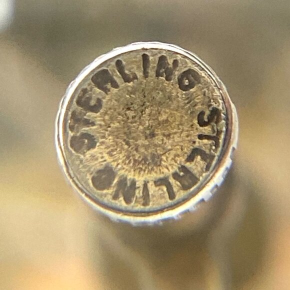 VTG Sterling Silver 925 Round Faceted Green Glass Leaf Screw Back Earrings - Picture 9 of 16